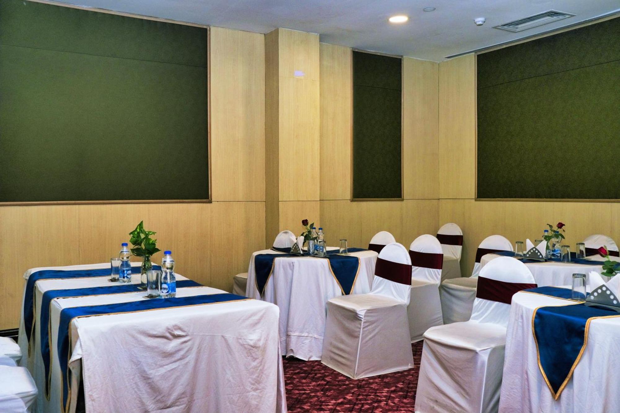 Peerless Hotel Durgapur ภายนอก รูปภาพ