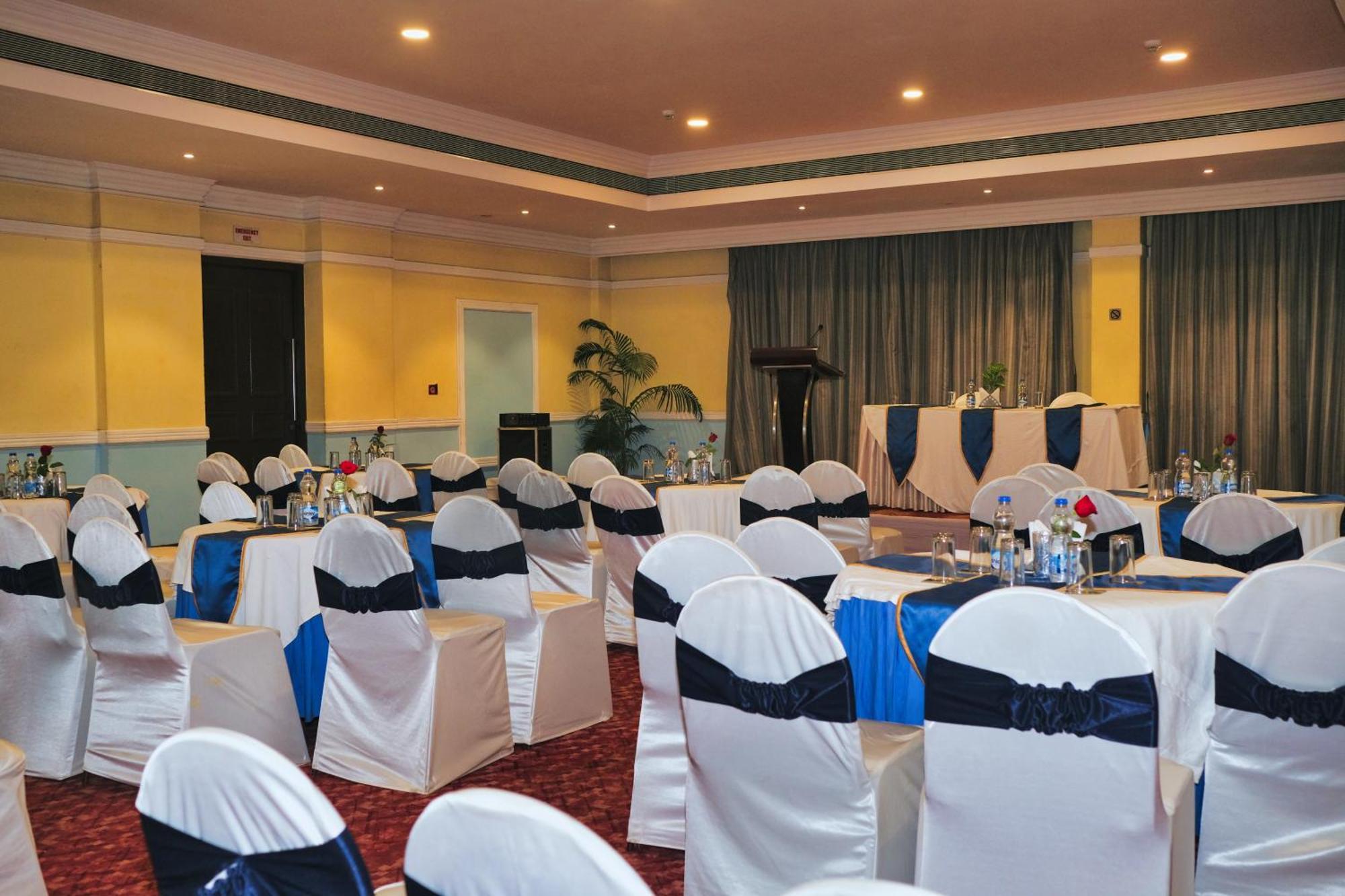 Peerless Hotel Durgapur ภายนอก รูปภาพ