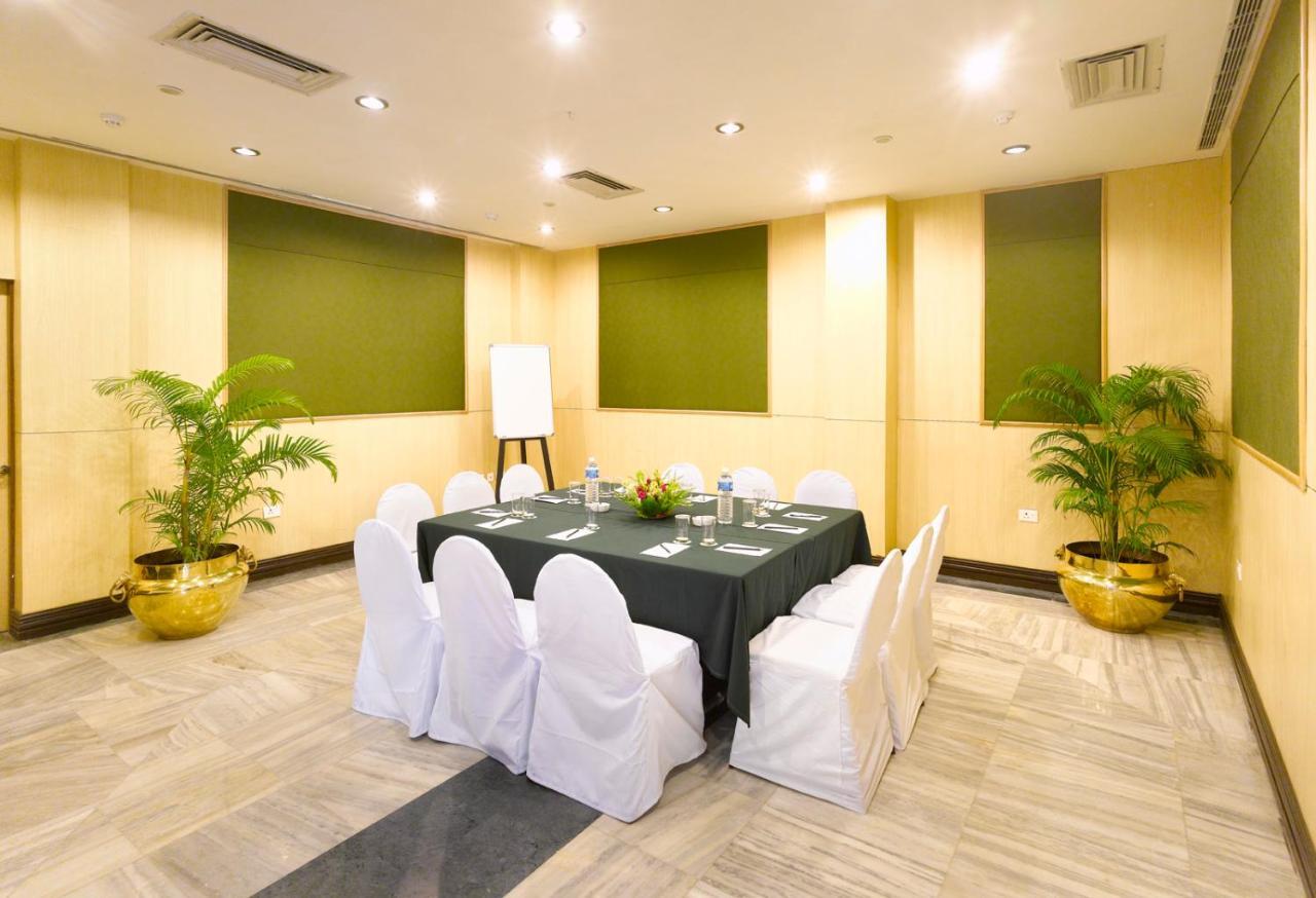 Peerless Hotel Durgapur ภายนอก รูปภาพ